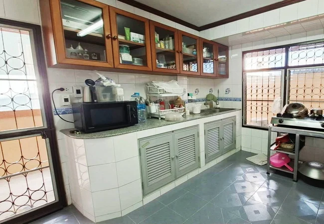 ขายทาวน์เฮ้าส์ หมู่บ้านโอษธิศ 1 โชคชัย 4 ลาดพร้าว กรุงเทพ เนื้อที่ 25 ตร.ว. 2 ชั้น 2 นอน 2 น้ำ ภาพที่ 6
