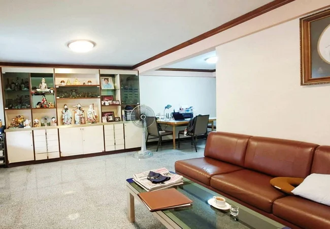 ขายทาวน์เฮ้าส์ หมู่บ้านโอษธิศ 1 โชคชัย 4 ลาดพร้าว กรุงเทพ เนื้อที่ 25 ตร.ว. 2 ชั้น 2 นอน 2 น้ำ ภาพที่ 2