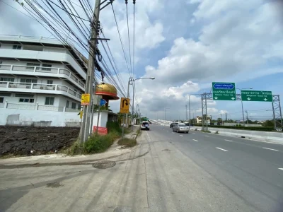 ขายถูกที่สุดที่ดินเมืองนนทบุรี 77 ตารางวา ถมสูงกว่าถนนทั้งแปลง เหมาะสร้างบ้าน ซอย บางกร่าง 15