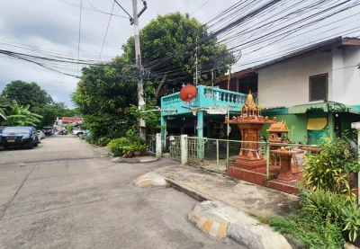 ขายบ้านเดี่ยว นิคมนวนคร ถนนพหลโยธิน คลองหลวง ปทุมธานี เนื้อที่ 39 ตร.ว. 2 ชั้น 3 นอน 2 น้ำ