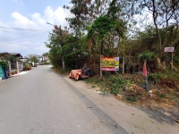 ขายที่ดินพัฒนาการตัดใหม่ 121 ตารางวา ติดถนนลาดยางสาธารณะ ซอยร่มเกล้า 23 แยก 1 แขวง คลองสามประเวศ เขต ลาดกระบัง กทม.