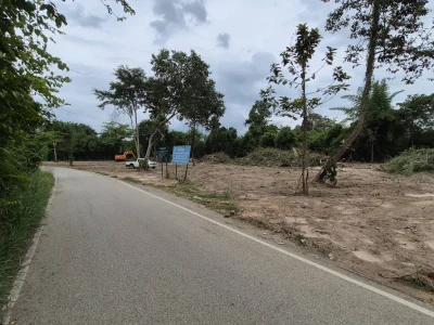ที่ดินสวย ใก้ลอ่างเก็บน้ำ หนองสะเรียม