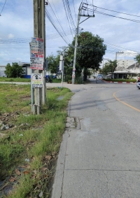 ที่ดินเปล่าถมแล้วให้เช่าในถนนนวลจันทร์ กรุงเทพมหานคร