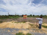 ขายที่ดินบางภาษี 1 ไร่เศษแบ่งได้) ถมแล้ว ติดถนนสาธารณะ 2 ด้าน ซอย วัดรางกำหยาด อ.บางเลน จ.นครปฐม