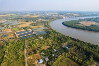 ขายที่ดินถมแล้ว ติดแม่น้ำบางปะกง เนื้อที่ 18 ไร่ 2 งาน 39 ตารางวา ตั้งอยู่ที่ ต.บางกรูด อ.บ้านโพธิ์ จ.ฉะเชิงเทรา