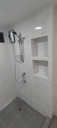 Rent Condo 3 Beds 4  Baths  area  265 sqm. Sukhumvit18