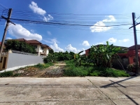 ลดทันที่ 1.1 ลบ. ที่ดินเมืองเอก 100 ตารางวา ถมแล้ว แวดล้อมด้วยชุมชมบ้านเดี่ยว ถนนบูรพา เมืองปทุมธานี 