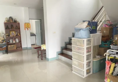 ขายบ้านแฝด หมู่บ้านพรหมศิริ เพชรเกษม 77 เนื้อที่ 33.6 ตร.ว. 2 ชั้น 3 นอน 3 น้ำ