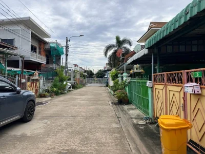ขายด่วนที่ดินบางขุนเทียน 40 ตรว ติดถนนคอนกรีต ถมแล้ว ซ.ท่าข้าม 20 แยก 8 บางขุนเทียน กทม.