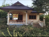 บ้านเดี่ยวชั้นเดียว เนื้อที่ 1 ไร่  21 ตารางวา อยู่หลังซานโตรินี เขาใหญ่ ชะอำ เพชรบุรี