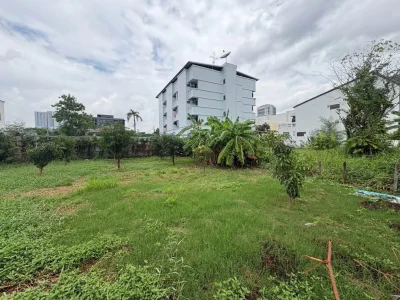 ดูขายด่วน ที่ดินสุขุมวิท 101 ตารางวา ติดถนนคอนกรีต ถมแล้ว ชอยโรงเรียนพงษ์เวชอนุสรณ์2 พระโขนง กรุงเทพฯ
