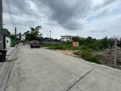 ขายด่วนที่ดิน 58 ตรว ติดถนนสาธารณะ ถมแล้ว เฉลิมพระเกียรติ ร.9 ซอย 14 แยก17 ประเวศ กรุงเทพฯ