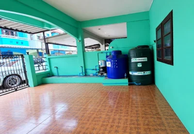 ขายทาวน์เฮ้าส์ หมู่บ้านเลิศอุบล ลำลูกกา คลอง 5 เนื้อที่ 32 ตร.ว. 2 ชั้น 5 นอน 3 น้ำ