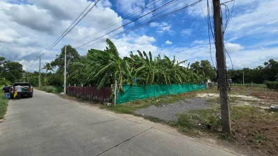 ขายที่ดิน 200 ตรว ติดถนนคอนกรีตสาธารณะ ถมแล้ว ซ.คลองสี่ ตอ.36 คลองหลวง ปทุมธานี