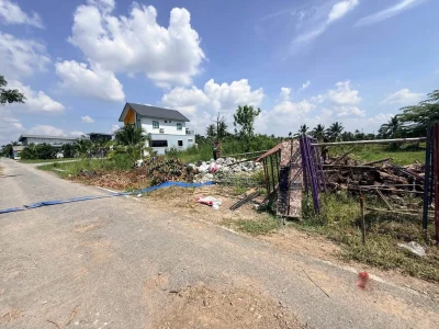 ขายด่วนที่ดิน 100 ตรว ติดถนนลาดยางสาธารณะ ซ.ประทุม บางบัวทอง นนทบุรี