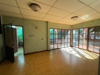 ขายบ้านทำเลทอง “สันติธรรม” 113 ตร.ว. 11 ล้านบาท | อยู่ก็สบาย ทำธุรกิจก็ได้ ปล่อยเช่าก็ปัง