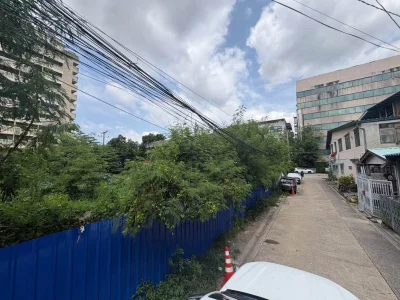 ขายที่ดินใกล้รถไฟฟ้า 181 ตรว ติดถนนสาธารณะ ถมแล้ว+ล้อมสังกะสี ซ.รามอินทรา 39 แยก14 บางเขน กทม.