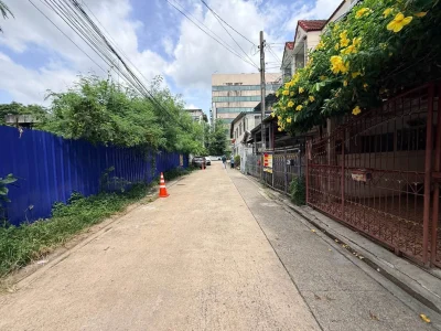 ขายที่ดินใกล้รถไฟฟ้า 181 ตรว ติดถนนสาธารณะ ถมแล้ว+ล้อมสังกะสี ซ.รามอินทรา 39 แยก14 บางเขน กทม.