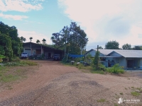 ขายที่ดินพร้อมบ้านและกิจการฟาร์มไก่ไข่