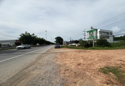 ขายที่ดิน 213.7 ตร.ว. ใกล้ตลาดไร่ใหม่ ถนนเพชรเกษม อำเภอสามร้อยยอด ประจวบคีรีขันธ์