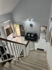 ขายบ้านแม่เหียะ 100 ตรว 4.65 ล้าน เช่า เดือนละ 25,000 บาท ใกล้ตลาดต้นพยอม 3.6 km บ้านเดียวชี้นเดียว 3นอน,  3 น้ำ, 1ครัว สนใจติดต่อ โทร 0903179683