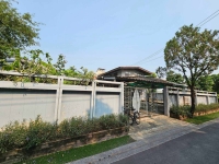 บ้านสวน พื้นที่กว้าง ใจกลางเมือง