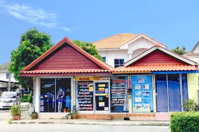 บ้านเดี่ยวหลังใหญ่ พื้นที่เยอะ ติดถนน 3 ด้าน พร้อมห้องสำหรับค้าขาย/เปิดออฟฟิศ