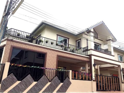 ขายบ้านเดี่ยว 69.7 ตร.ว. 2 ชั้น 4 ห้องนอน หมู่บ้านอิ่มอัมพรทาวน์ ตลิ่งชัน โทร 065-1515166