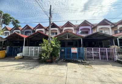 ขายทาวน์เฮ้าส์ หมู่บ้านวโรชา 5 บางบ่อ สมุทรปราการ เนื้อที่ 20 ตร.ว. 2 ชั้น 2 นอน 2 น้ำ