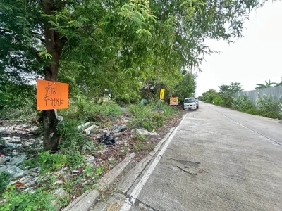 ขายที่ดิน 100 ตรว ติดถนนคอนกรีต ถมแล้ว ซ.หมู่บ้านจิตรัตนา บางบัวทอง นนทบุรี