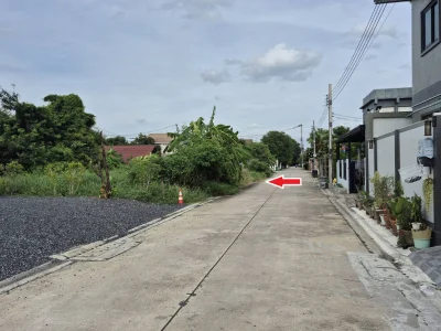 ขายที่ดิน พหลโยธิน 54ทับ 1แยก843 ซอยตาลเดี่ยว 50 วาแปลงสวย ซอย2 คอนกรีตแปลงสุด ท้าย ทิศใต้ด่วน 1.25 ล้านบาทสุดท้าย หรือคุณจะเข้าสายไหมซอย 6 แปลงสุดท้ายต้นๆซอย 2 คอนกรีตกว้าง 10 เมตร ลึก 20 เมตร แปลงหาไม่ได้ขายเกือบหมดแล้วแถวนี้