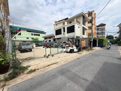 ขายด่วนที่ดินจตุจักร 79 ตรว ติดถนนสาธารณะ ถมแล้ว ซ.ลาดพร้าว40 จตุจักร กทม.