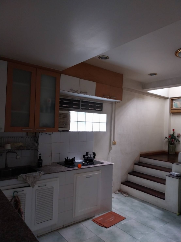 ขายบ้านเดี่ยว 2 ชั้น 104 ตร.วา ใกล้สถานีรถไฟฟ้าสายสีแดง  WORKPOINT  ห้างโลตัสรังสิต 