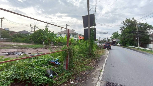 ขายที่ดินใกล้ถนนราชพฤกษ์ 177.7 ตารางวา ถมแล้ว ติดถนนเส้นเมน ท่าอิฐ หมู่ 5  อ.ปากเกร็ด จ.นนทบุรี 