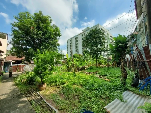ที่ดินติดถนนใหญ่ 777 ตร.ว. ใกล้สถานีรถไฟลงกลางตลาดพลู ศักยภาพ TOD