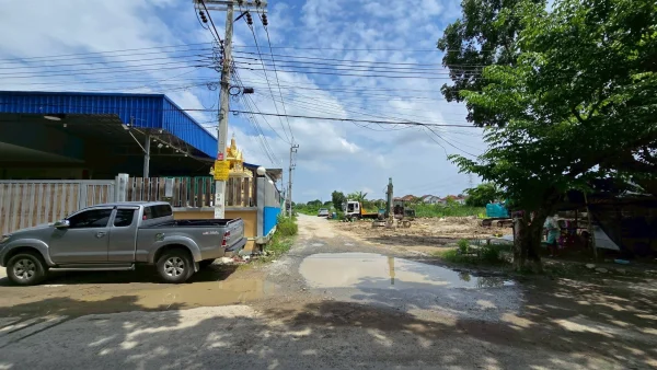 ขายด่วนที่ดินทวีวัฒนา 358 ตรว ติดถนนหินคลุก ซ.ทวีวัฒนา-กาญจนาภิเษก 24 กทม.