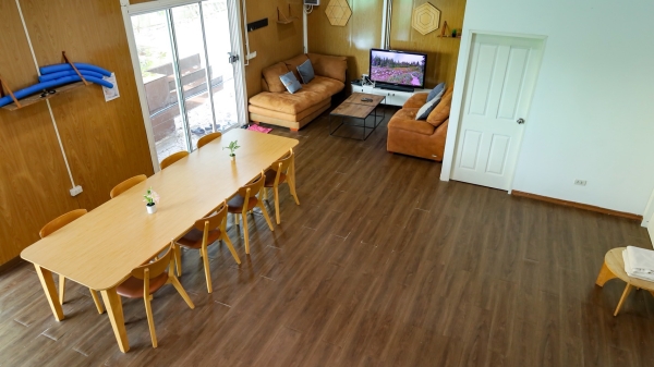 ให้เช่าบ้านพักพูลวิลล่า ลาดกระบัง ใกล้สุวรรณภูมิ พร้อมสระว่ายน้ำ เฟอร์นิเจอร์และเครื่องใช้ไฟฟ้าครบ เข้าอยู่ได้ทันที