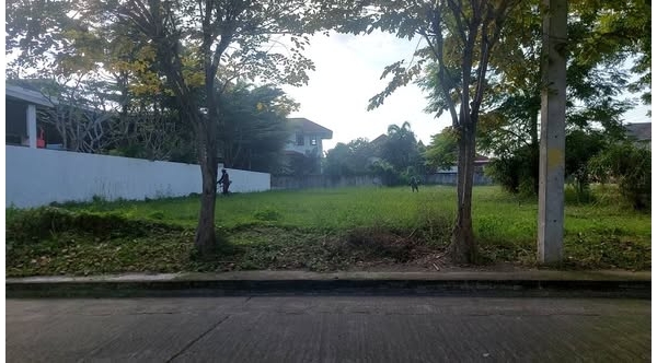 ขายที่ดินในโครงการ ต. หนองควาย จ.เชียงใหม่ พื้นที่ 143 ตรว ราคา 6.5 ล้าน