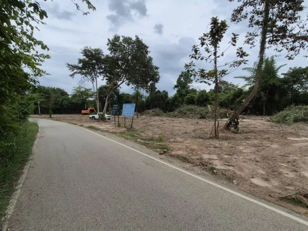 ที่ดินสวย ใก้ลอ่างเก็บน้ำ หนองสะเรียม