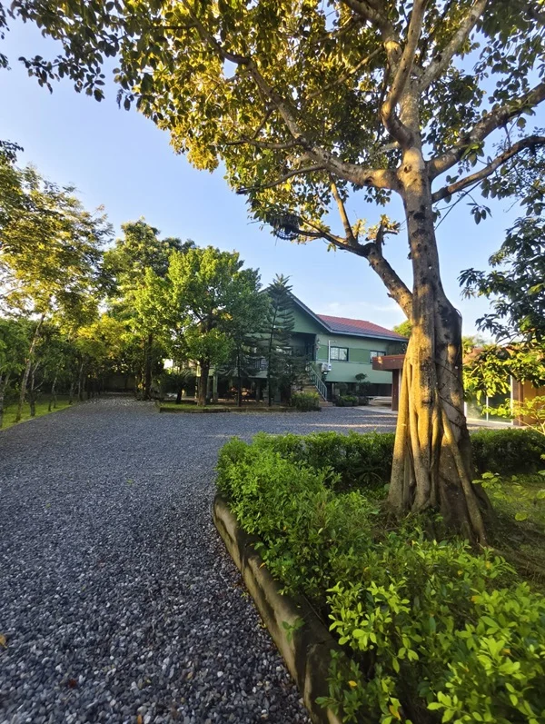 ขายบ้านสวน พร้อมที่ดิน รวม 3 ไร่ บึงกาสาม อ.หนองเสือ จ.ปทุมธานี น้ำไม่ท่วม เจ้าของขายเอง โทร.086-7777215