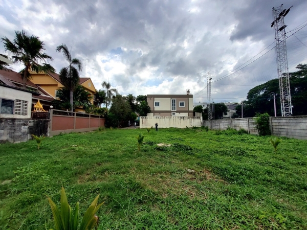 ขายที่ดินบางศรีเมือง 156 ตารางวา ถมแล้วทั้งแปล ซอยหมู่บ้านเฉลิมพระเกียรติ เมืองนนทบุรี