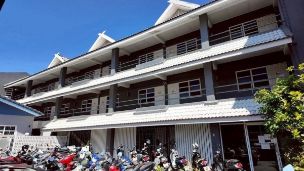 ขาย หอพัก คูเมืองด้านใน เชียงใหม่ พื้นที่ 1ไร่ ขายราคา 100 ล้าน โอนฝ่ายละครึ่ง)