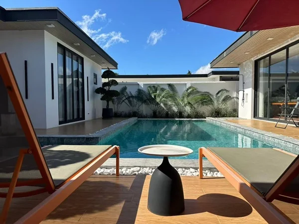 Luxury villa with a private swimming pool for sale in Phuket City. Conveniently located near shopping areas, Robinson, and ICONSIAM. For inquiries, please call 096-265-3964