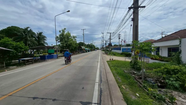 ขายด่วนที่ดิน 5-3-13 ไร่ ติดถนนคอนกรีตสาธารณะ ติดถนน4016 นาดี เมืองสมุทรสาคร