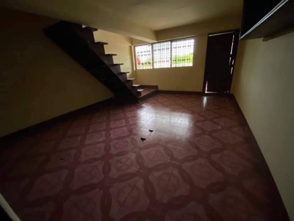 ขายอาคารพาณิชย์ 18 ตรว 4.5 ล้าน ต.ช้างคลาน อ.เมืองเชียงใหม่ 3ชั้น ,3ห้องนอน, 3ห้องน้ำ มีห้องครัว ดาดฟ้า ระเบียง  สนใจติดต่อ  คุณ บุ๋ม  0903179683