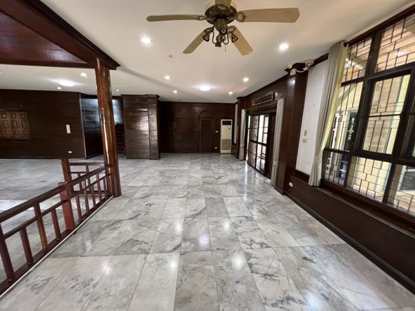 ขายบ้านแถวพุทธมณฑลสาย2 ซ.24 พัฒนา) ใกล้ Paseo Park กาญจนาภิเษก บ้านหลังใหญ่ เจ้าของขายเอง โทร 064-626-3295