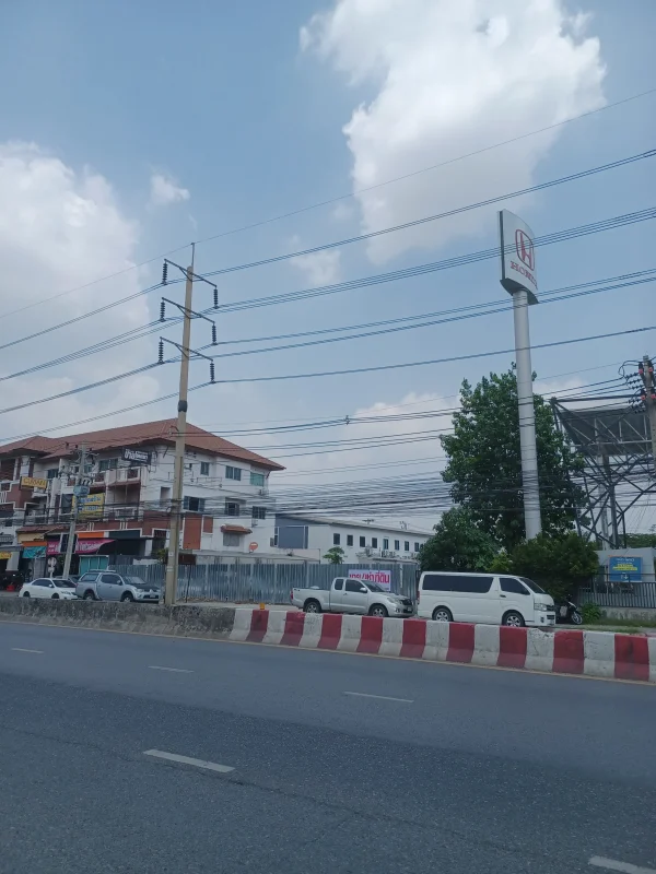 ขายที่ดินเปล่า 3ไร่ 90ตรว. ติดถ.ติวานนท์ ติดโชว์รูมฮอนด้าบ้านใหม่ ปทุมธานี