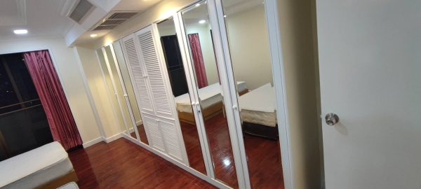 Luxury Condo  for rent now at sukhumvit soi 18