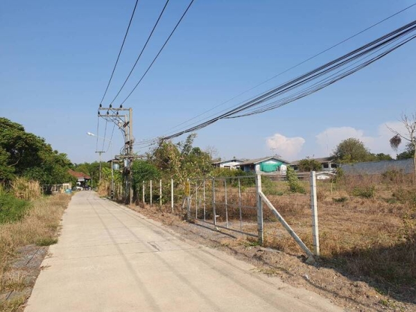 ที่ดินเปล่าให้เช่า บนถนนลำลูกกาคลอง 7 ให้เช่าระยะสั้นและยาว จะแบ่งเช่าก็ได้) ค่าเช่าตกลงกันได้