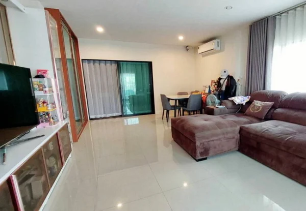 ขายบ้านเดี่ยว หมู่บ้านซีพีเอ็น วิลล์ 2 วงแหวน-ลำลูกกา คลอง 7 เนื้อที่ 60 ตร.ว. 2 ชั้น 4 นอน 3 น้ำ